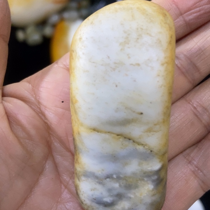 和田玉（糖玉）未镶嵌挂件