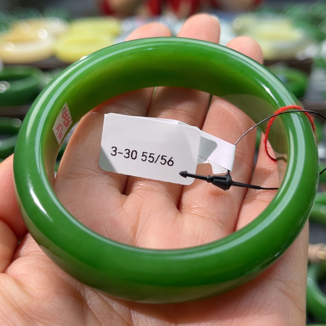 和田玉（碧玉）手镯未镶嵌