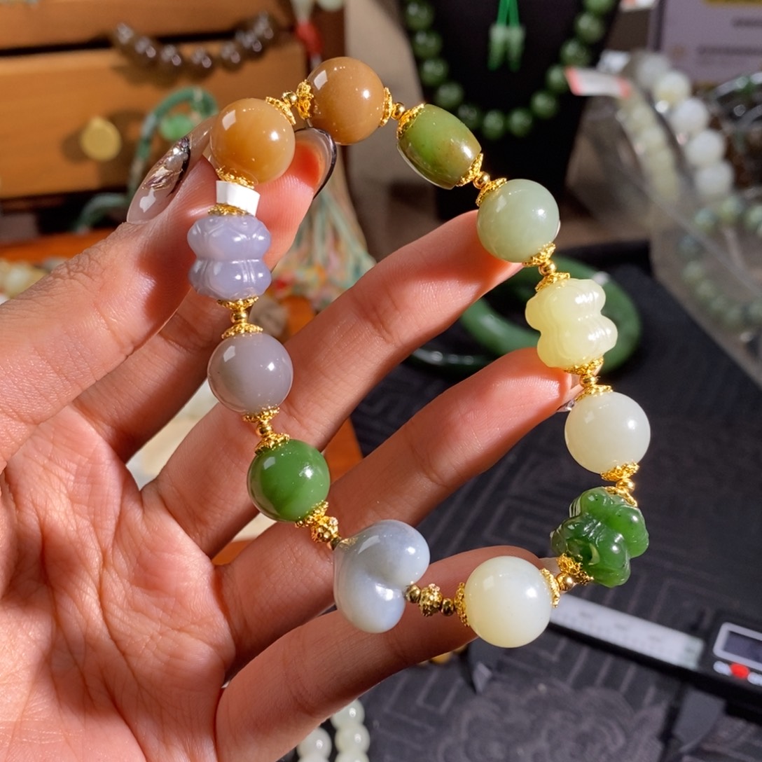 和田玉未镶嵌手链