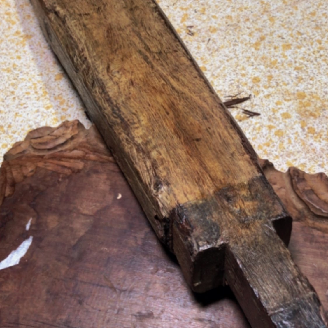 【闪购商品】檀香紫檀（小叶紫檀）今*里