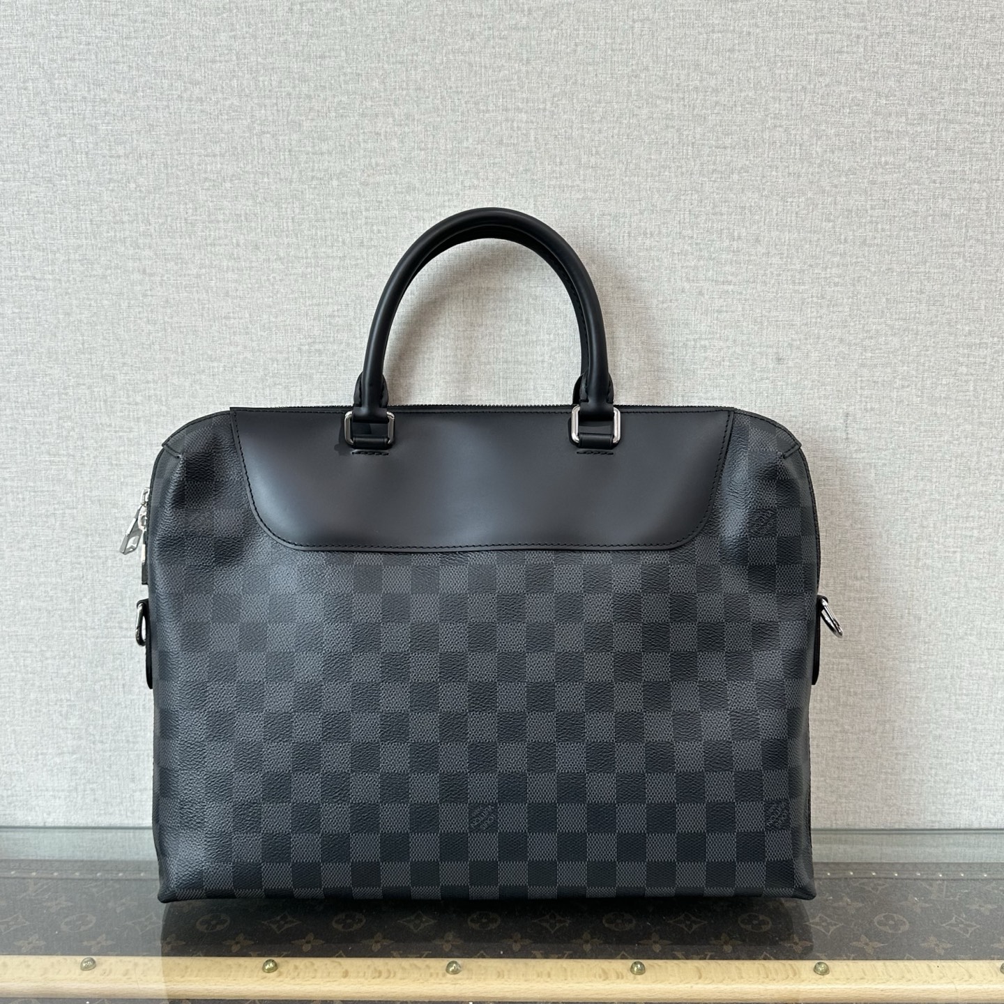 95新 LV odyssey黑银老花手提公文包 11081