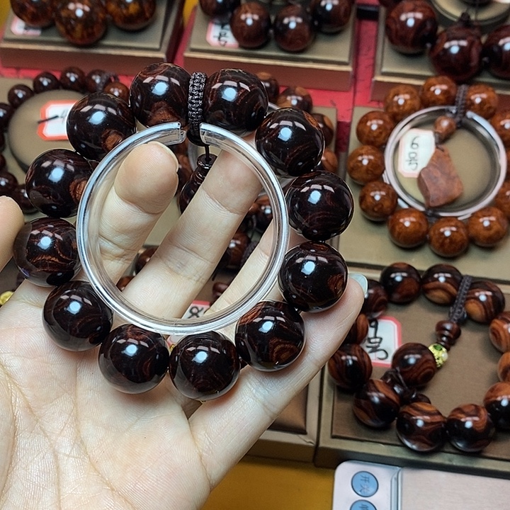 黄花梨/降香黄檀2.0对眼鬼脸对眼