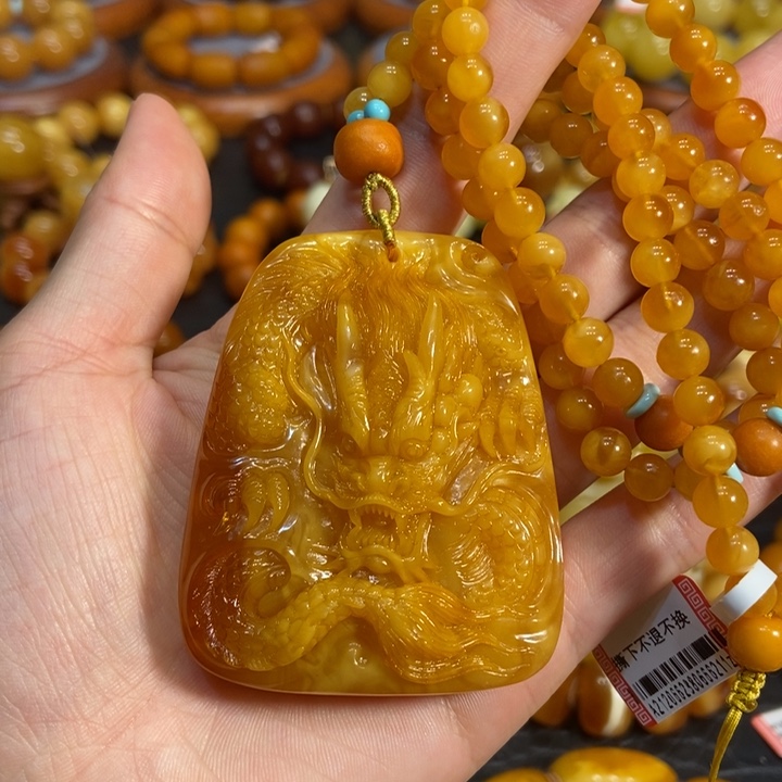 琥珀颈饰未镶嵌蜜蜡