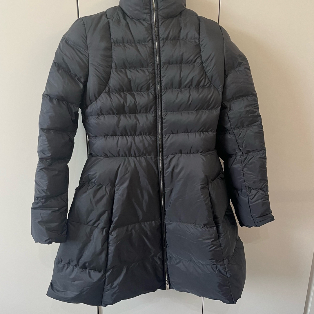99新 Prada/普拉达 42码/prada普拉达收腰羽绒服/99新