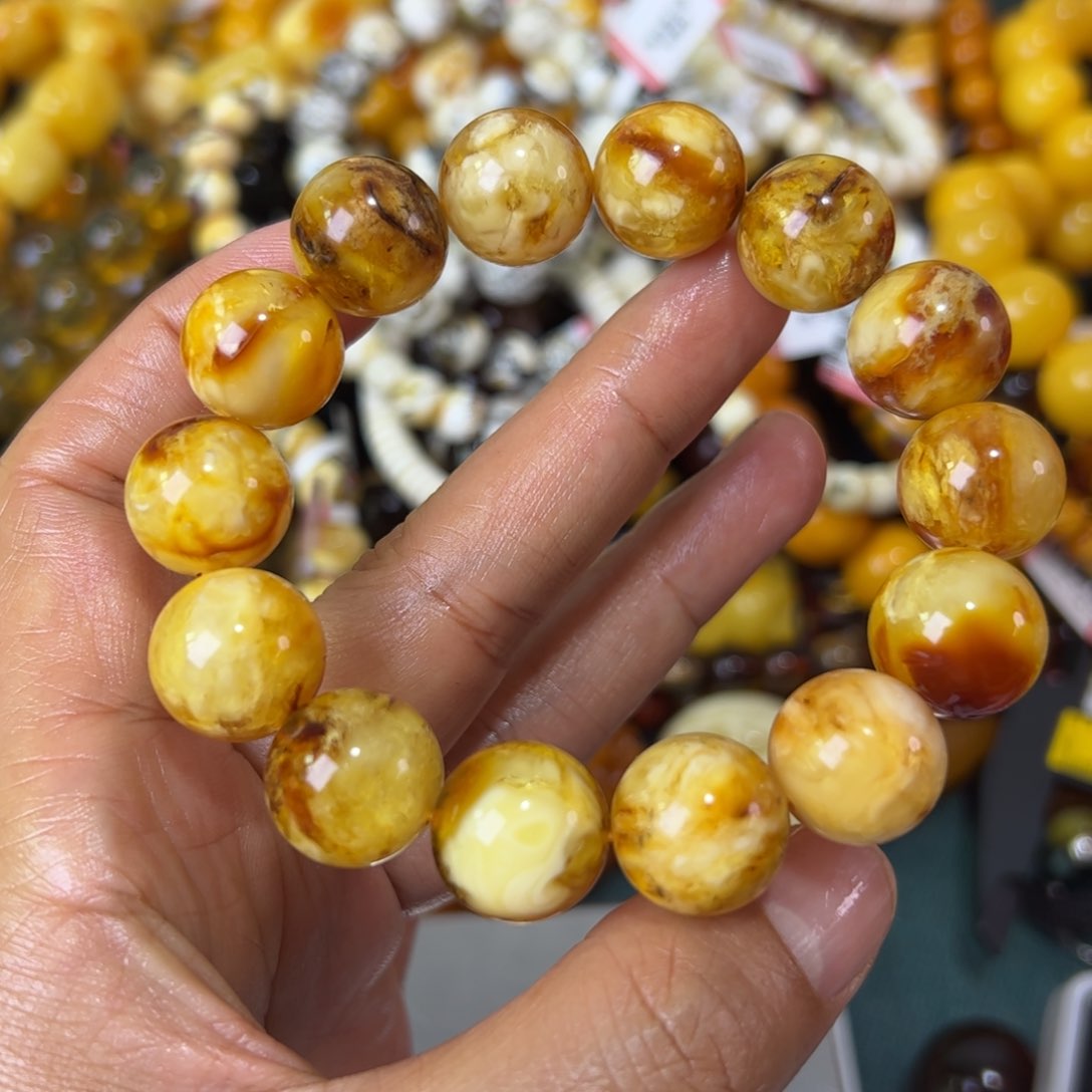 未镶嵌琥珀珠宝奇石579