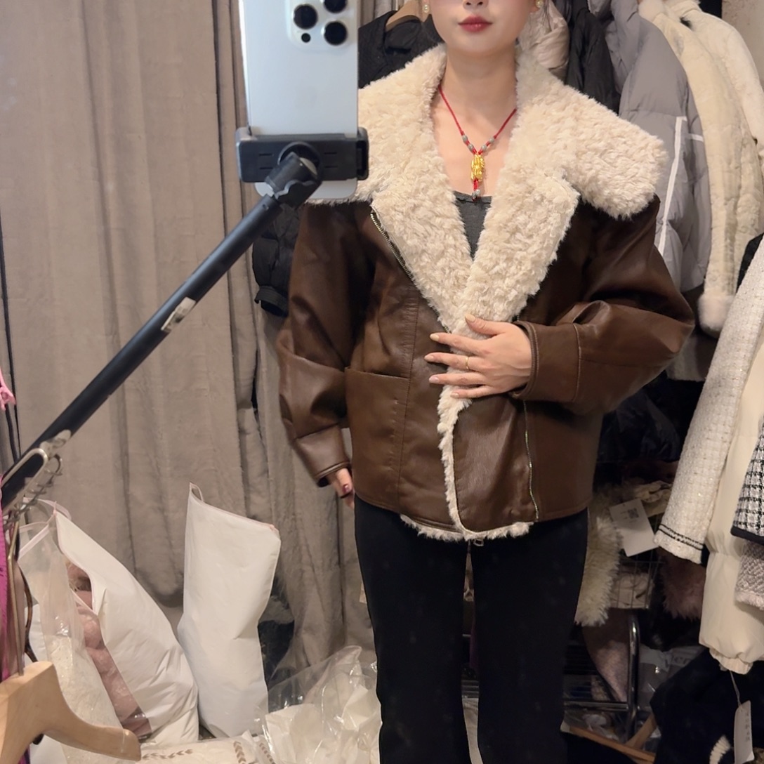 全新无暇咖色外套绒