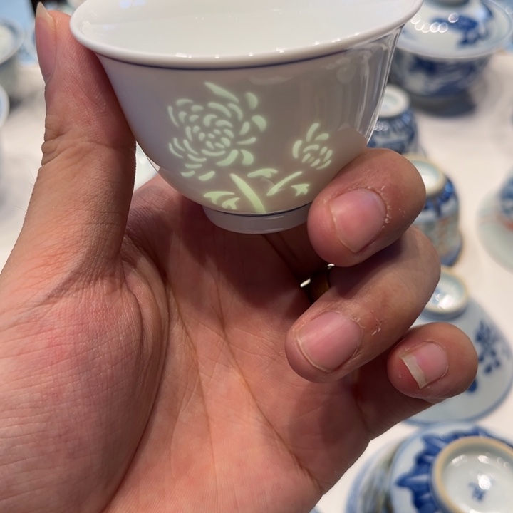 景德镇陶瓷杯子的