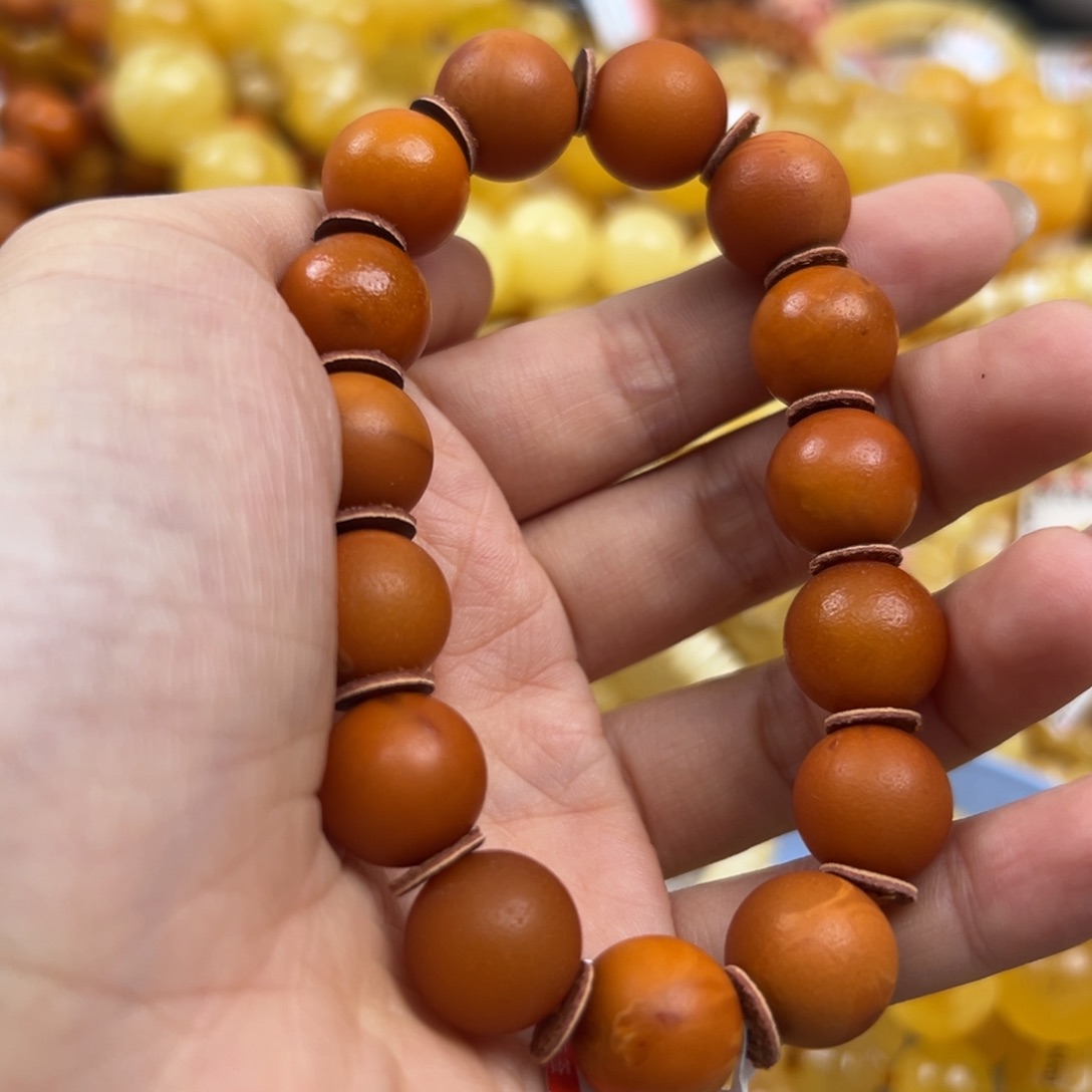 未镶嵌琥珀珠宝奇石