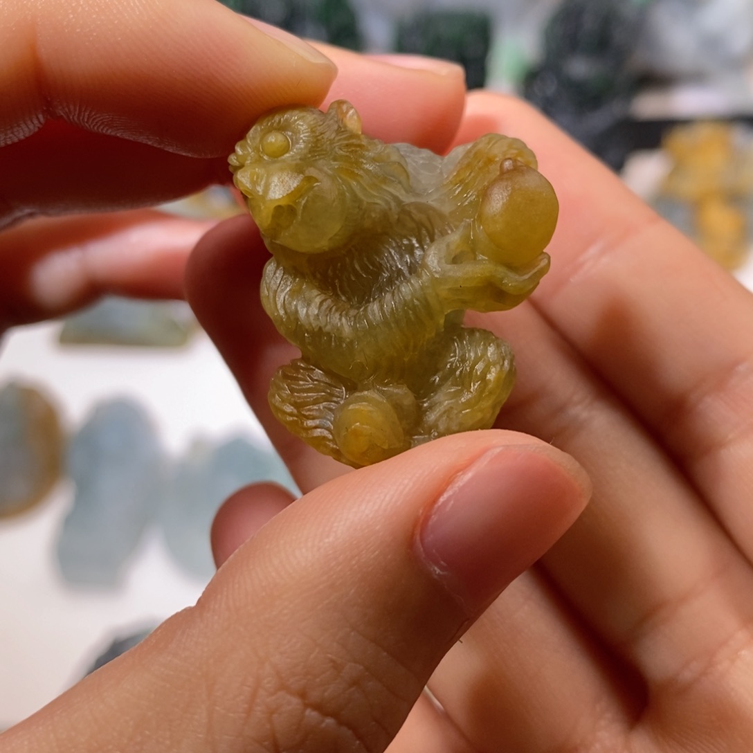 定制翡翠未镶嵌翡翠