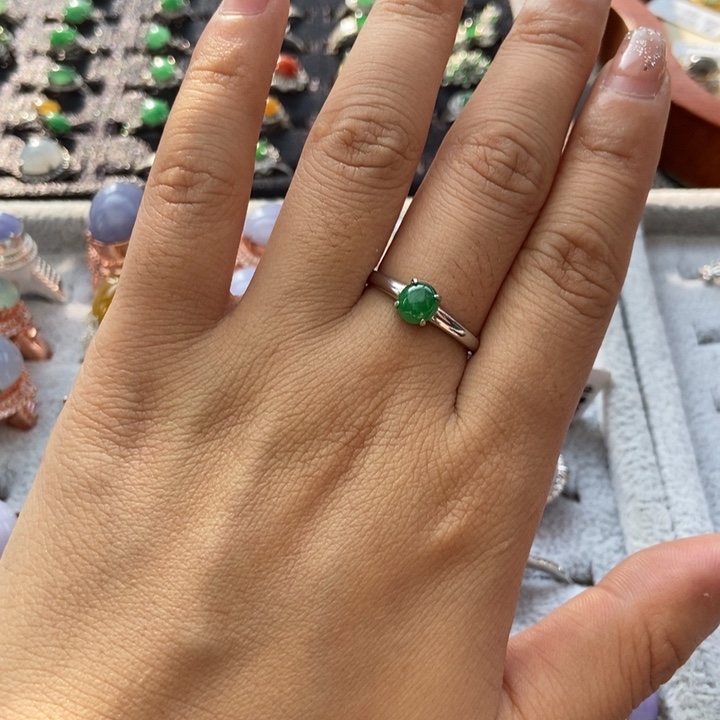 翡翠戒指银S925镶嵌戒指