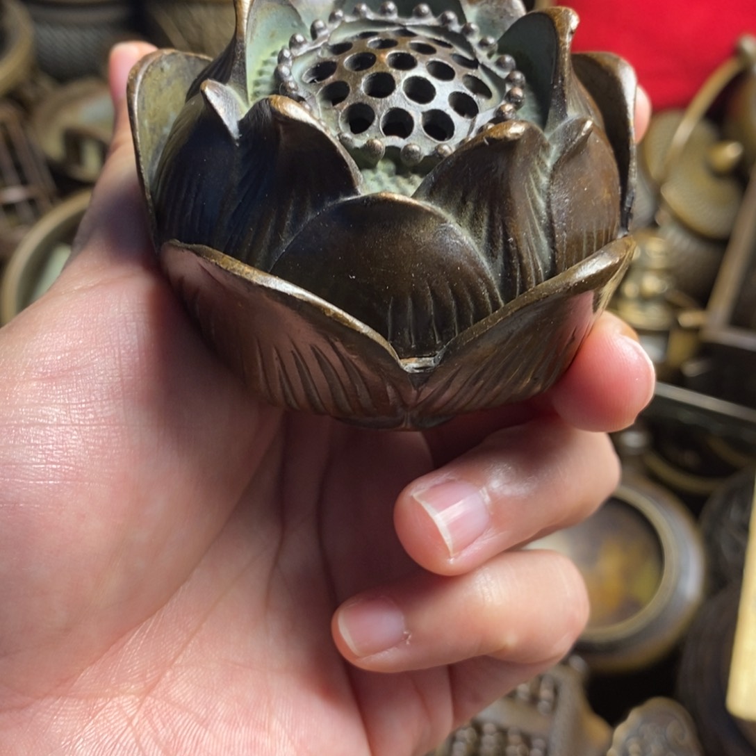 精美铜器做工精良