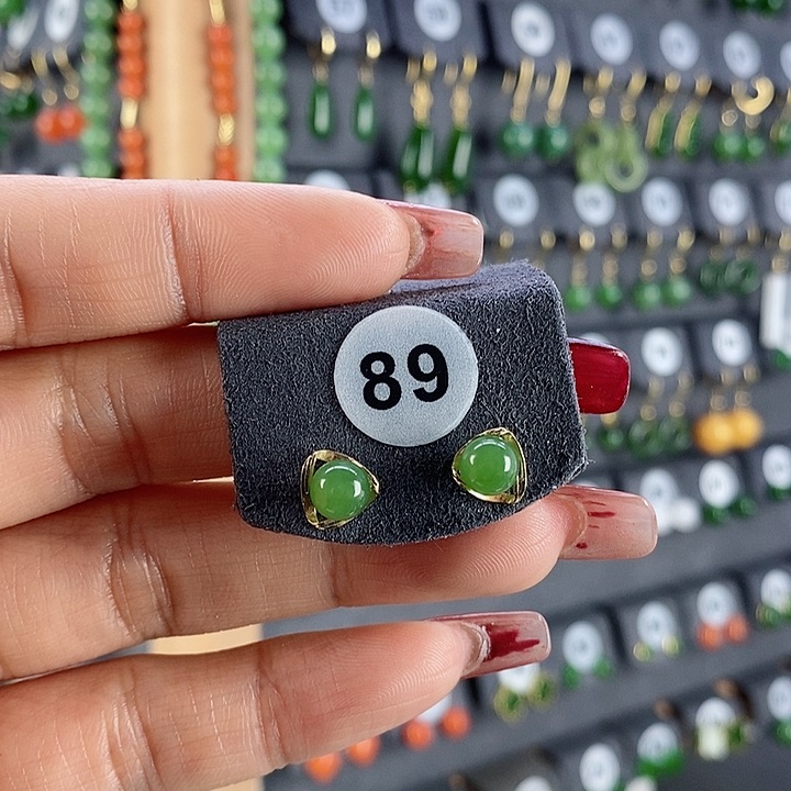 和田玉耳饰18K金镶嵌