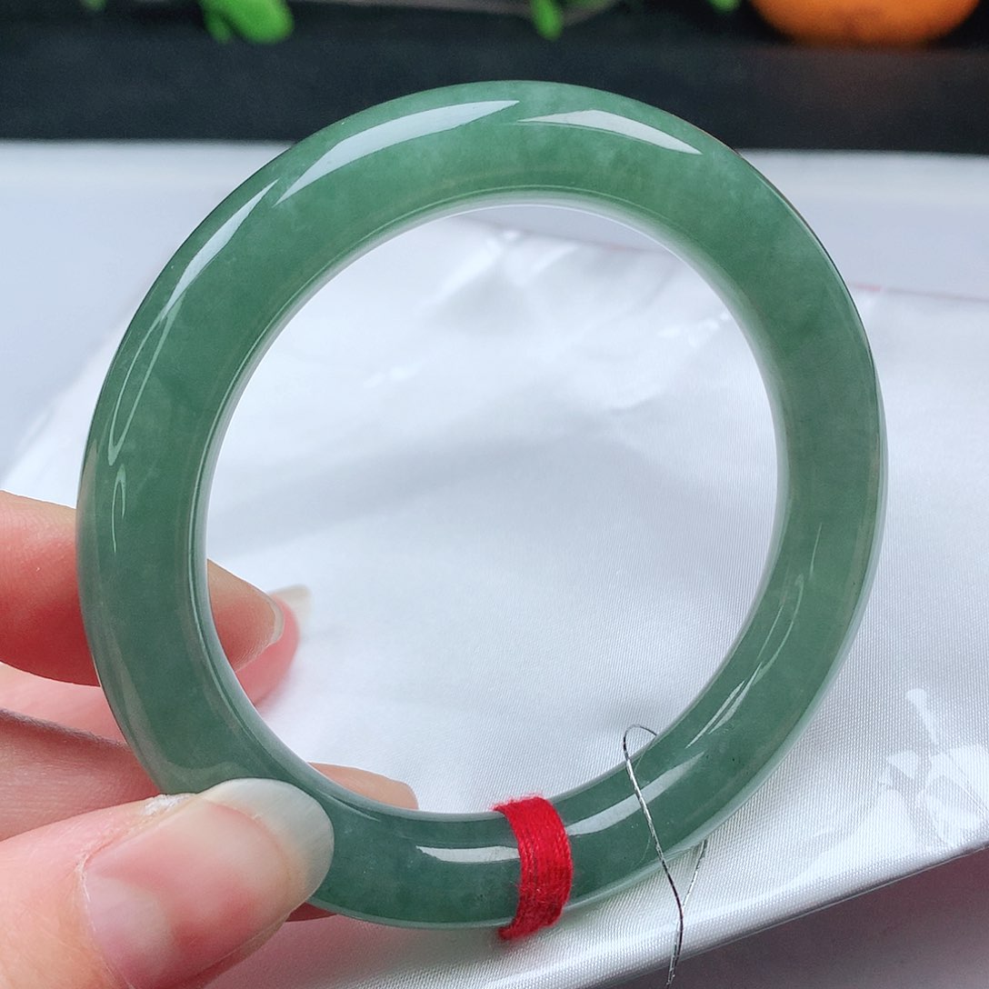 翡翠手镯未镶嵌57圆