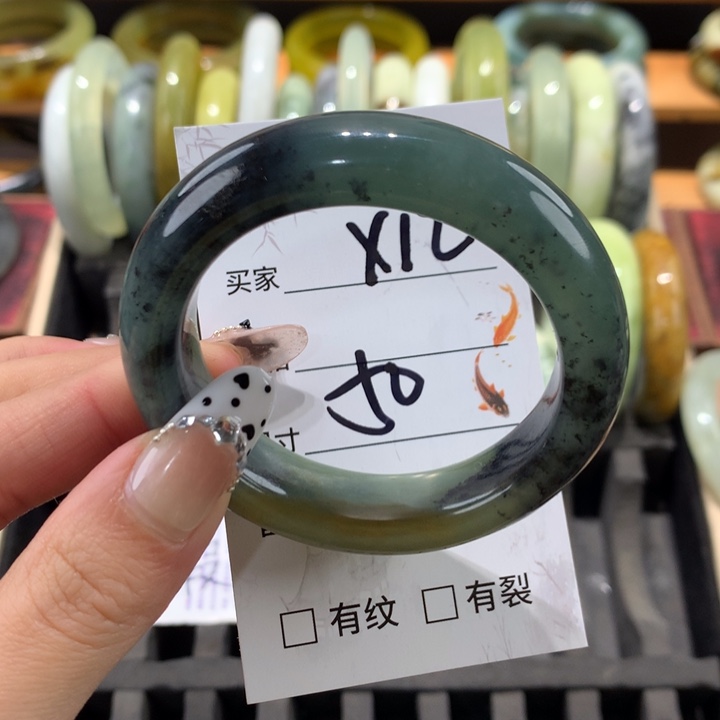 未镶嵌蛇纹石玉手镯