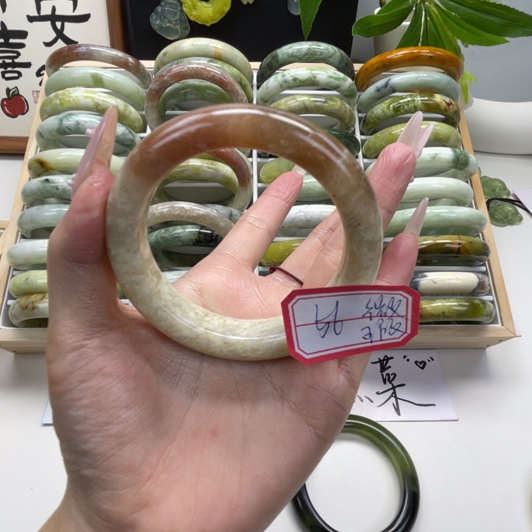 *****蛇纹石玉未镶嵌手镯