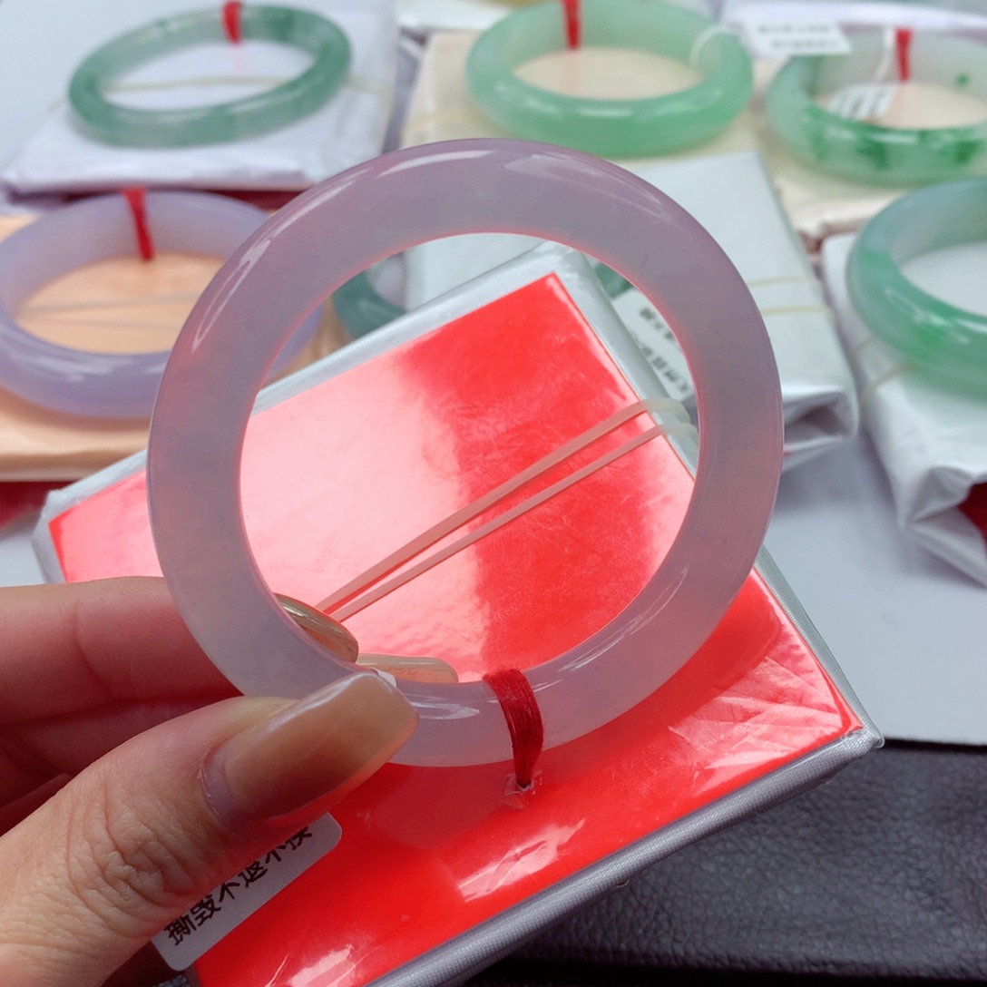 翡翠手镯（圆镯）未镶嵌51圈口 冰透起光纯净冰山美人