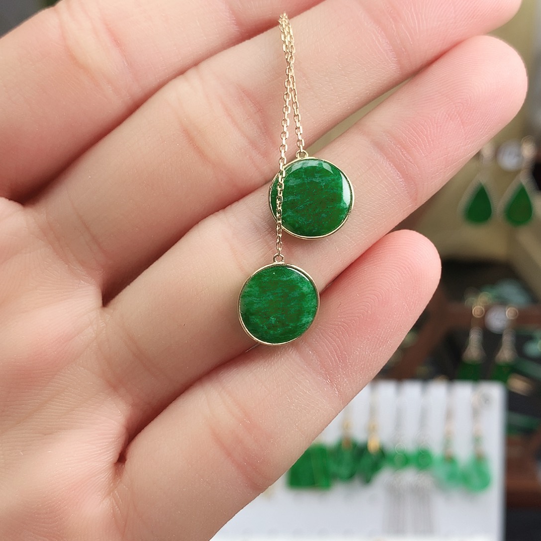 翡翠耳饰18K金镶嵌耳饰