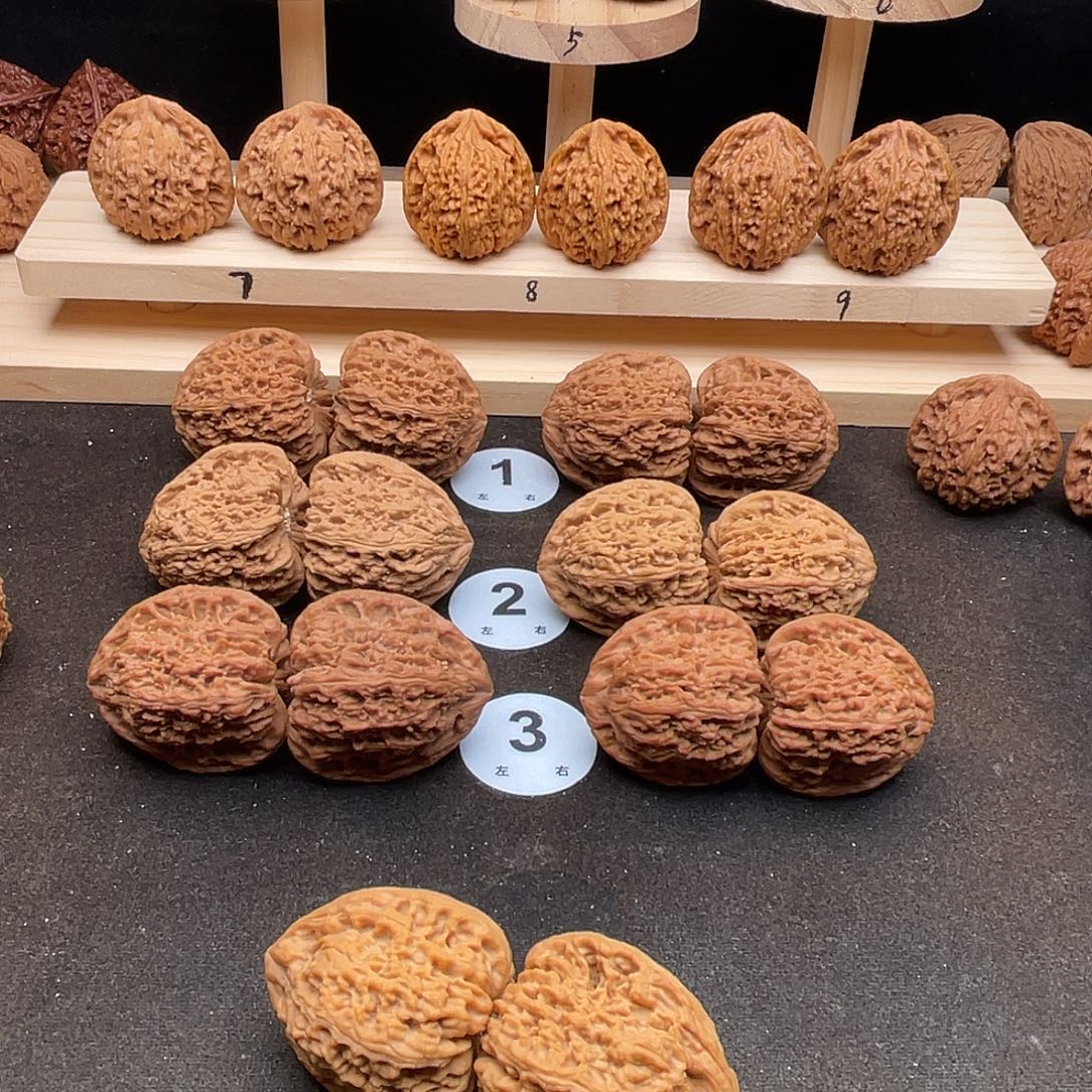 泛***辈文玩核桃吊坠南疆