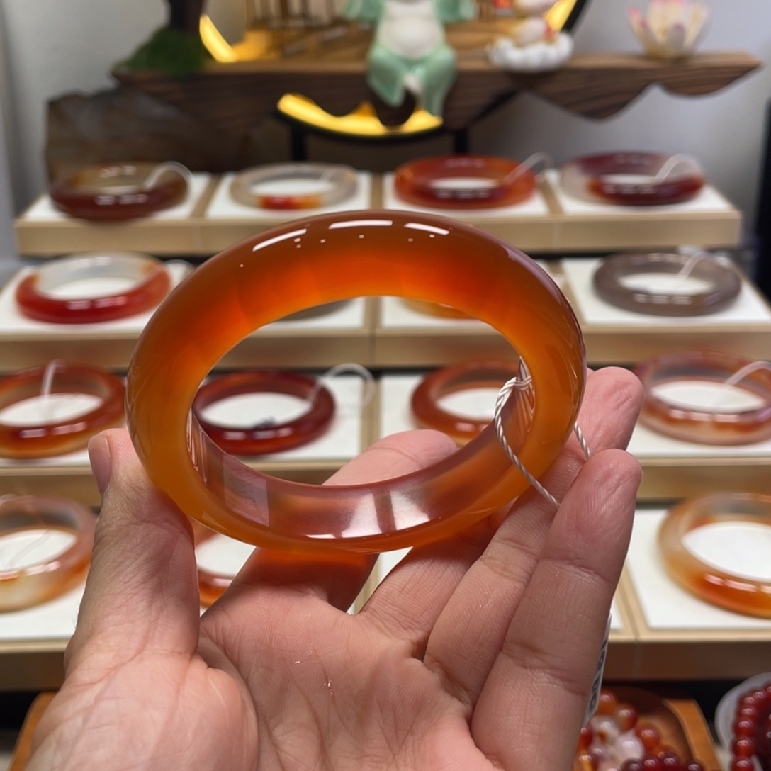 玛瑙/玉髓未镶嵌手镯