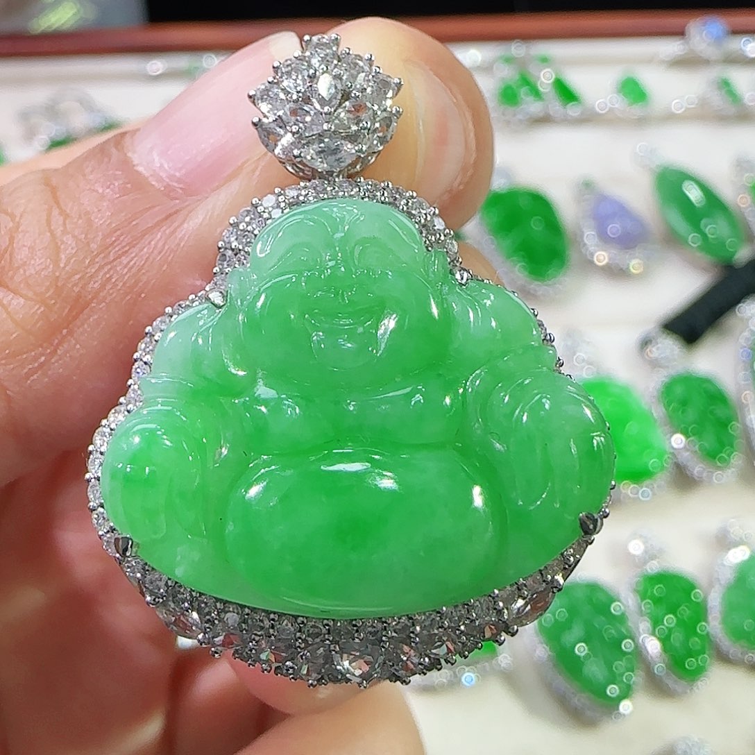 翡翠吊坠(不含链)18K金镶嵌