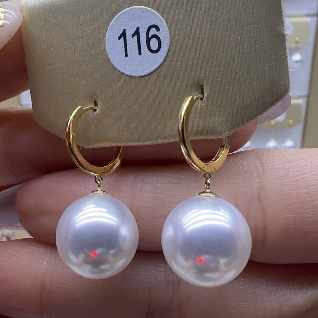淡水珍珠18K金镶嵌耳饰