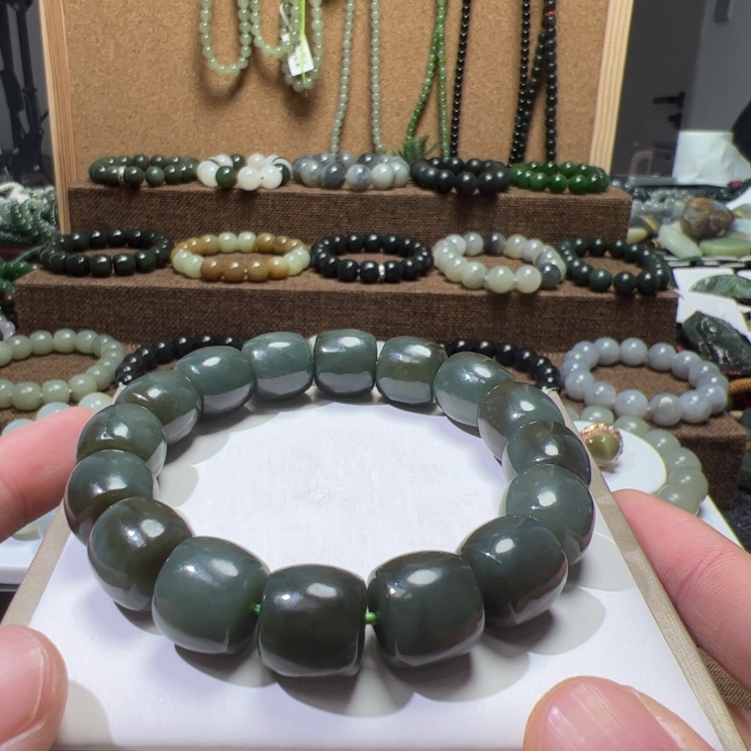 和田玉未镶嵌手链