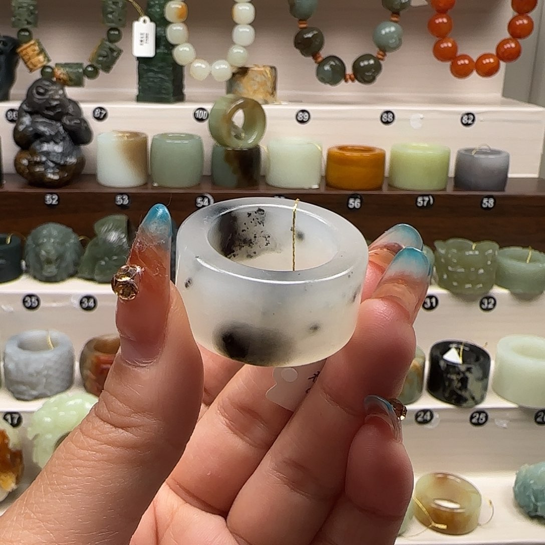 蛇纹石玉未镶嵌戒指内径22.22