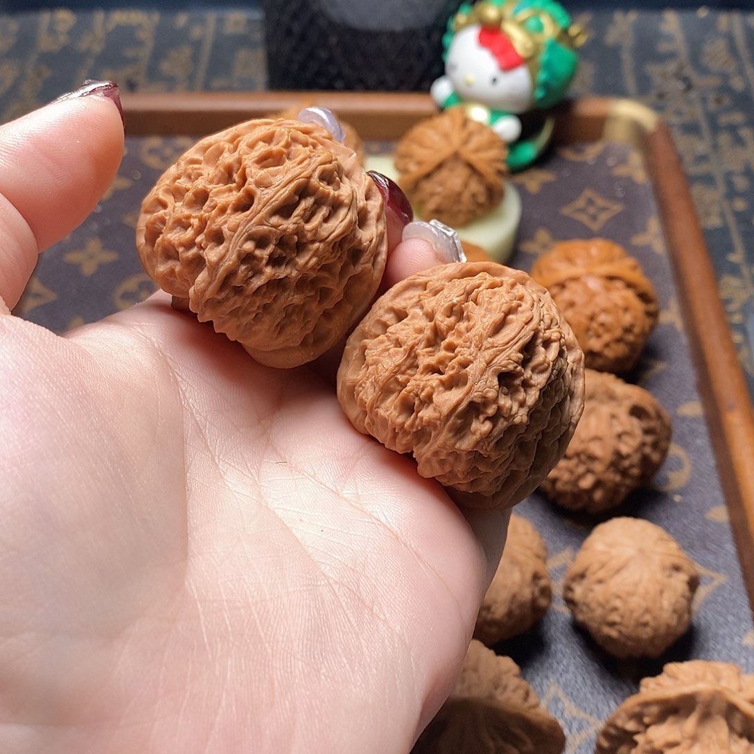 桃核把件默*全品南疆石40