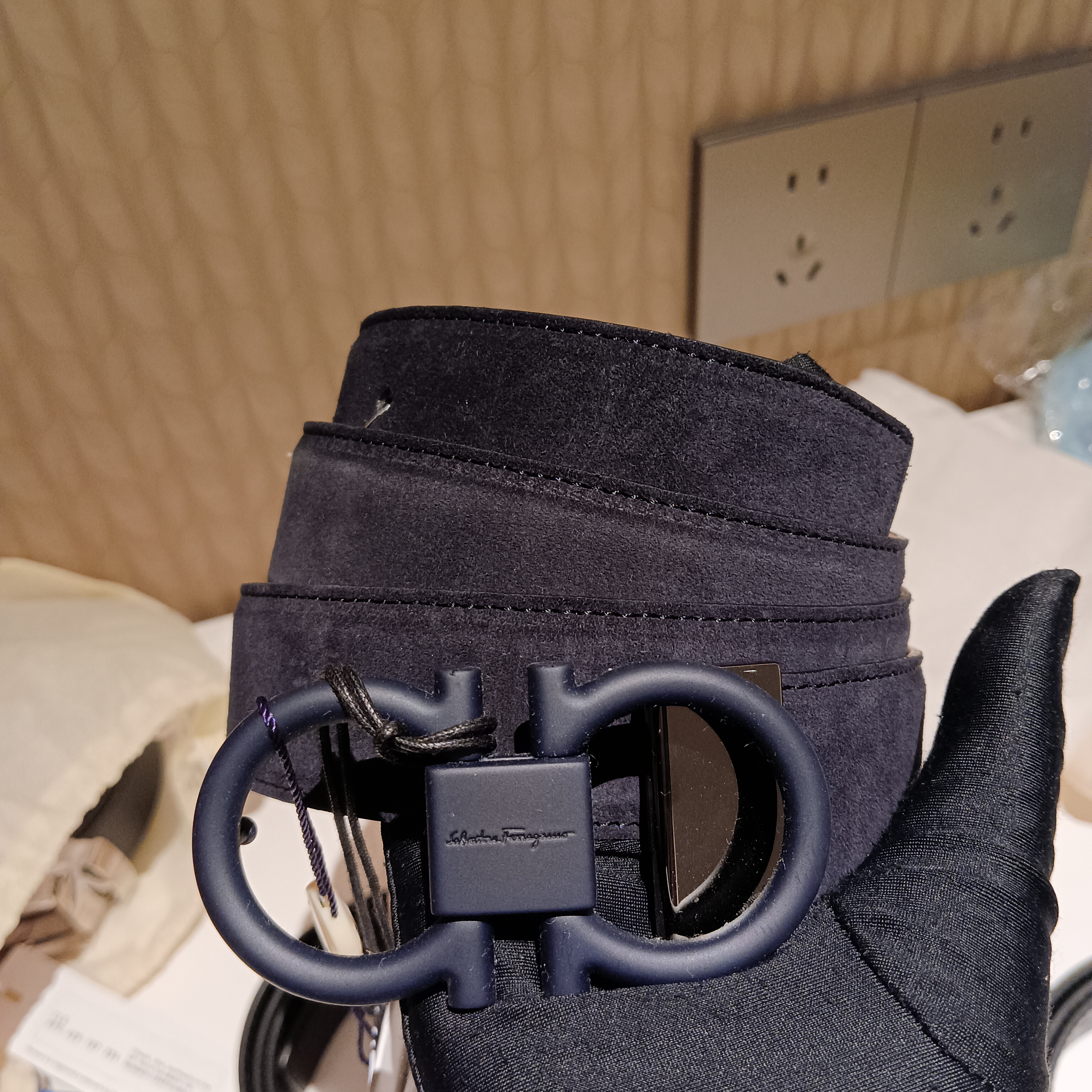 99新 FERRAGAMO/菲拉格慕 菲拉格慕深海蓝色磨砂皮带 22030262-01