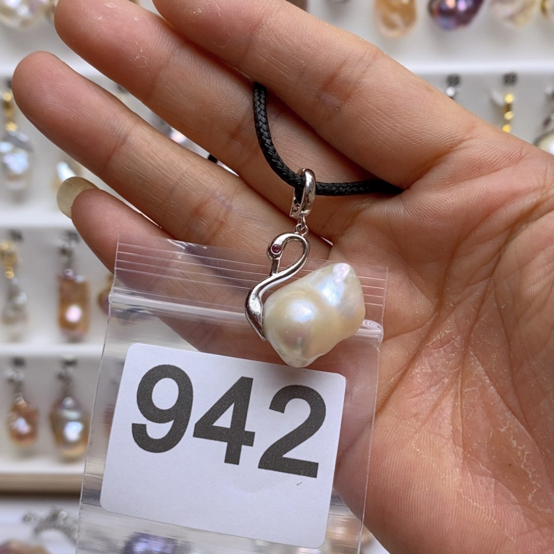 淡水珍珠颈饰银S925镶嵌942