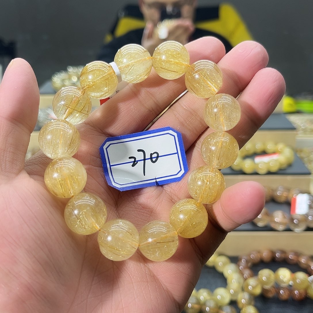 水晶手链未镶嵌可*晶莹剔透