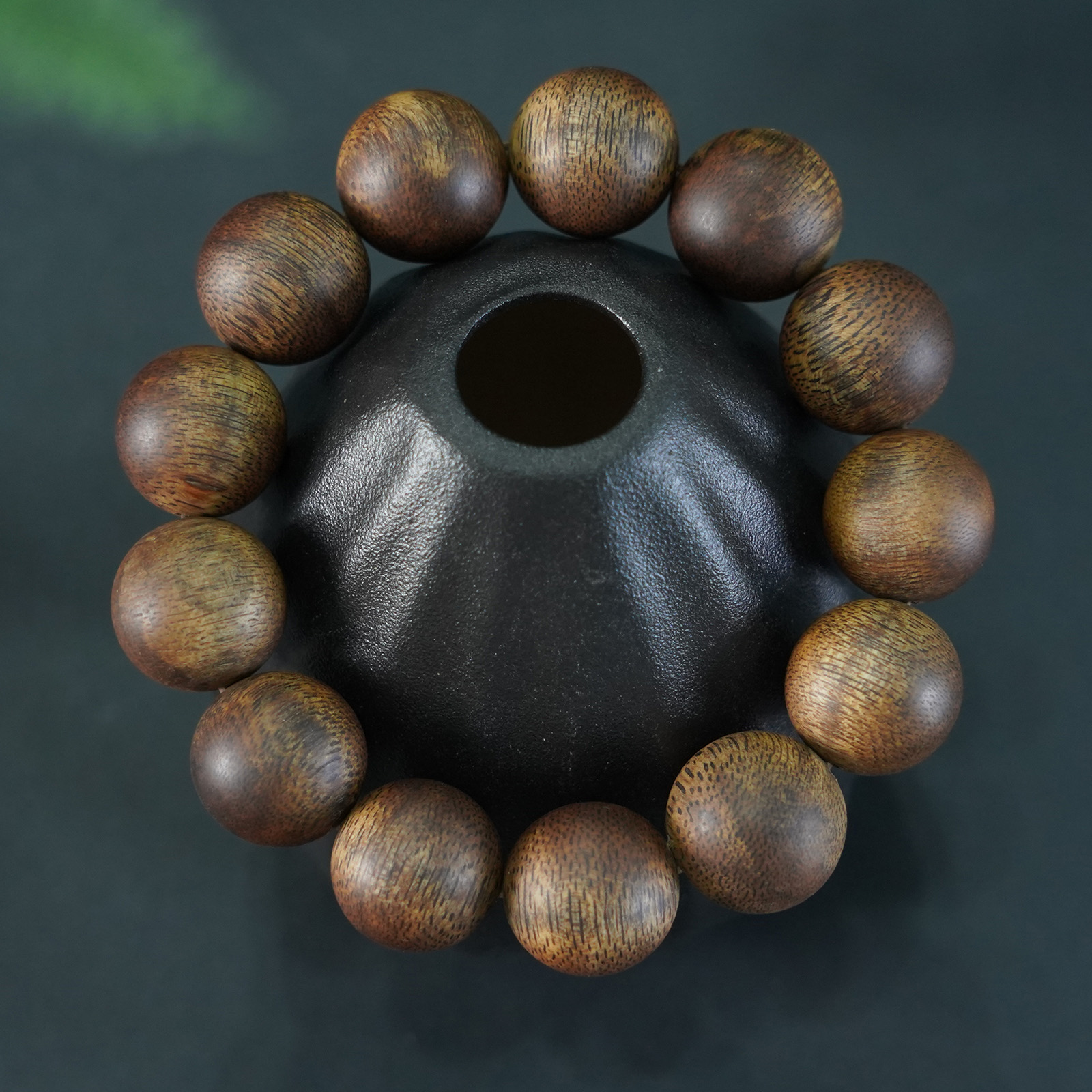 沉香海南尖峰岭正宗天然虫漏卡18圆珠单圈99沉沉香手串