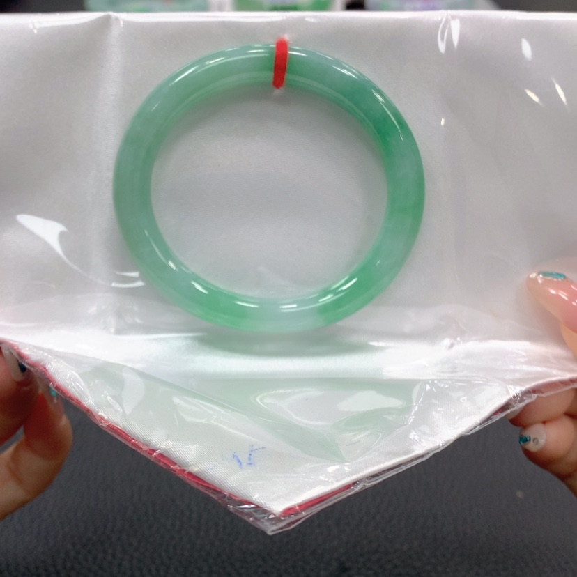 【闪购商品】翡翠手镯未镶嵌翡翠