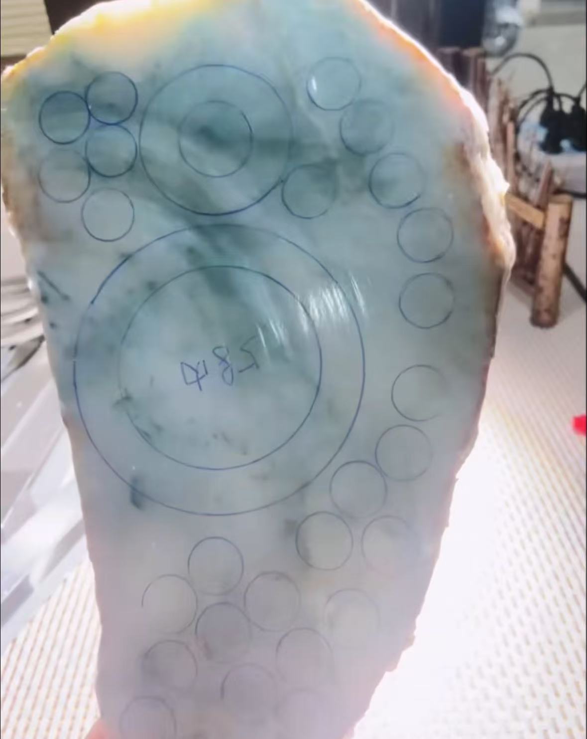 定制时尚石材雕刻饰品