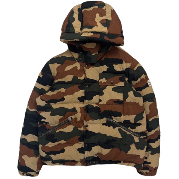 未使用 MONCLER 迷彩手臂刺绣logo棉服外套5码