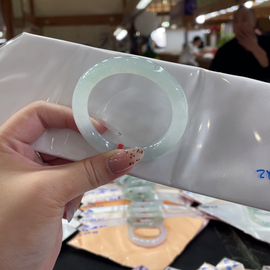 翡翠未镶嵌手镯50圆 纯色冰芙蓉 9号