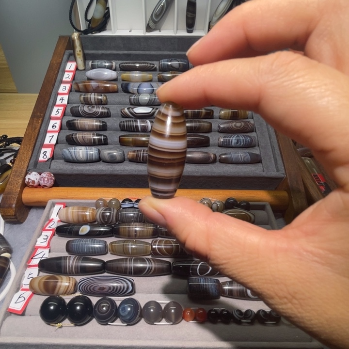 抖***抖玛瑙/玉髓未镶嵌颈饰