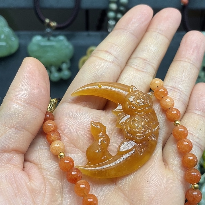 未镶嵌蛇纹石玉颈饰