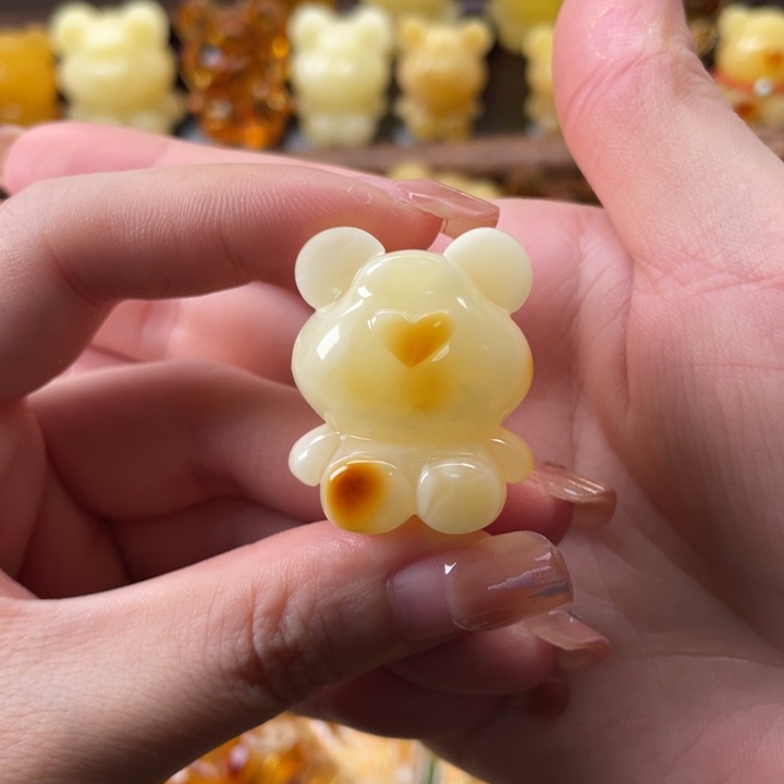 未镶嵌琥珀珠宝奇石?*霞