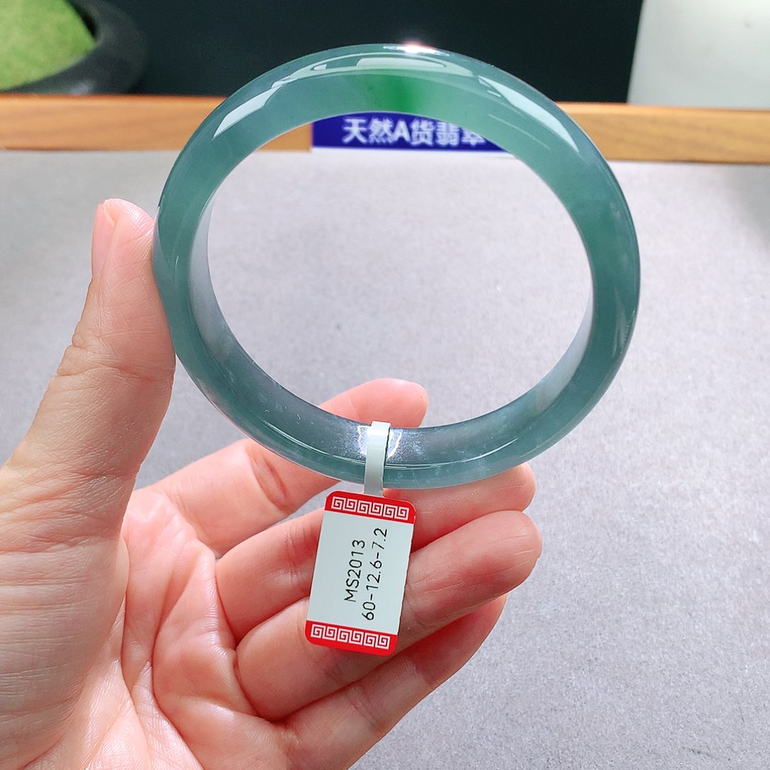 未镶嵌手镯翡翠天然翡翠手镯a货