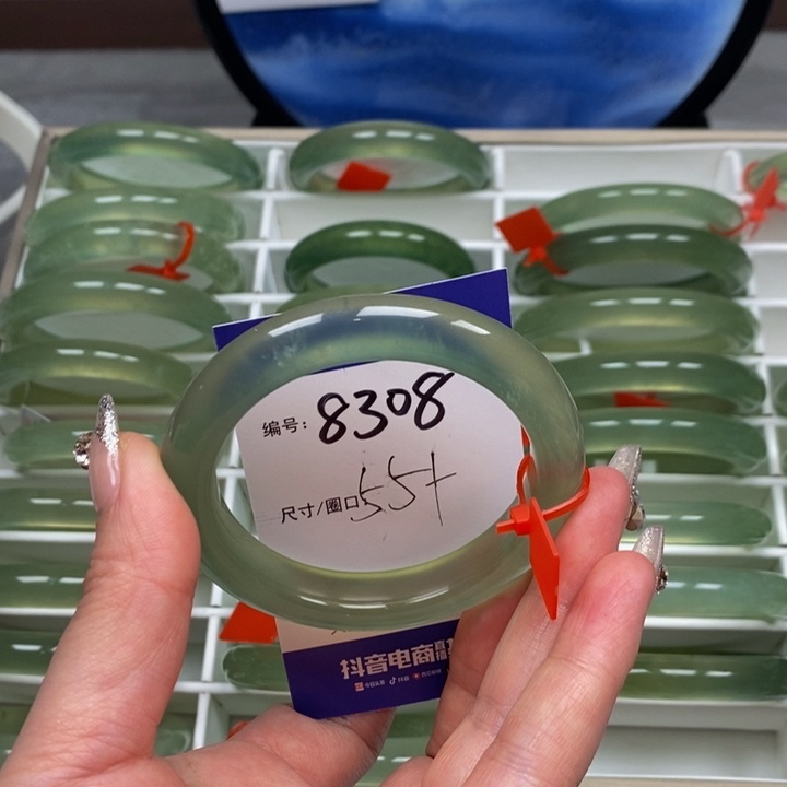 蛇纹石玉手镯未镶嵌k****m