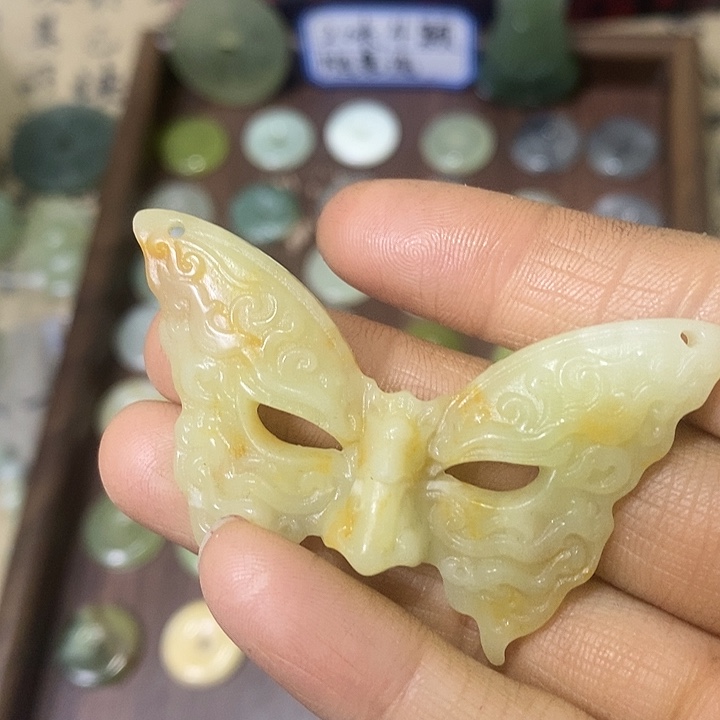 蛇纹石玉未镶嵌天然岫玉