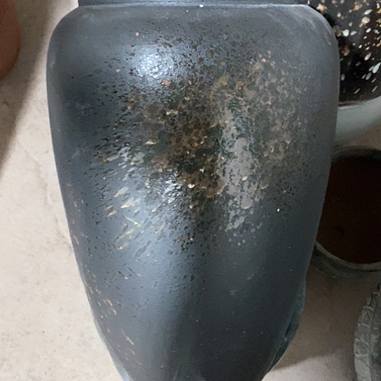 紫砂花盆口20高41，黑，瑕疵