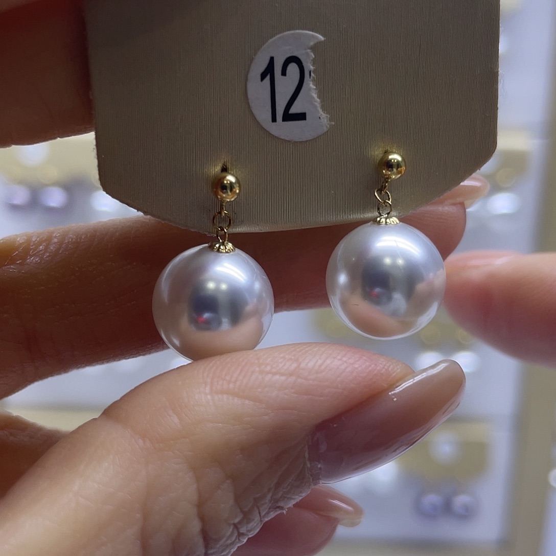 耳饰18K金镶嵌淡水珍珠