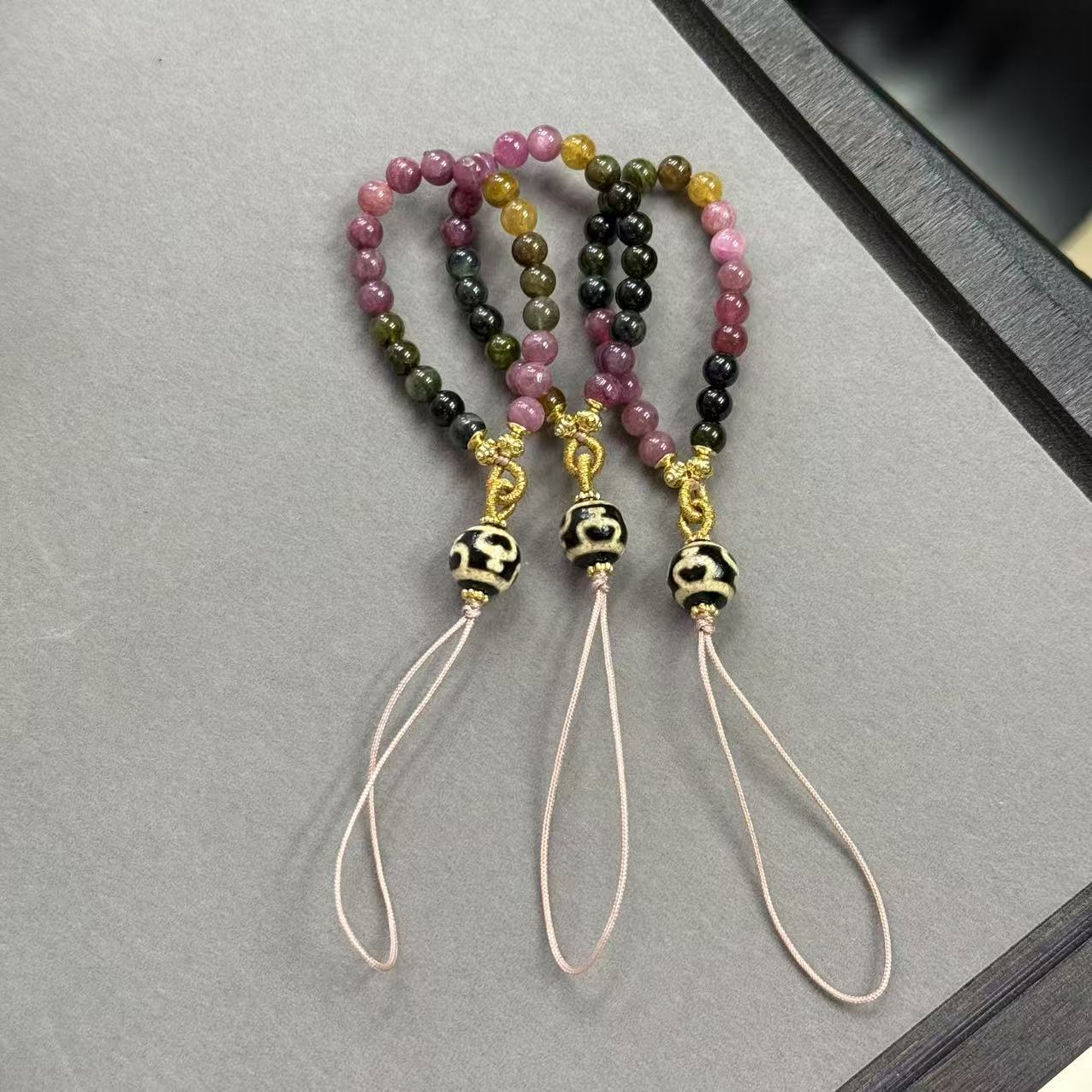 森哥仔西藏靓靓手机链-3（碧）（忠）