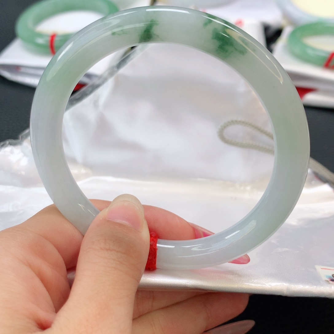 翡翠手镯未镶嵌翡翠手镯58