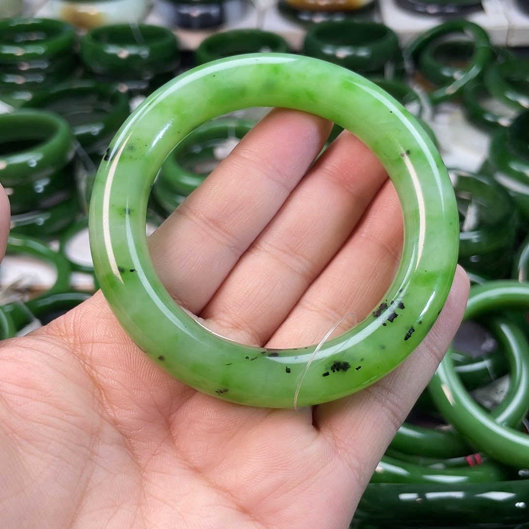 和田玉（碧玉）手镯未镶嵌