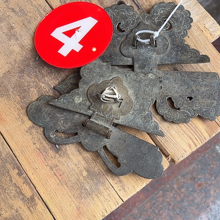 乜***柱香榧木你不是说明天才上班