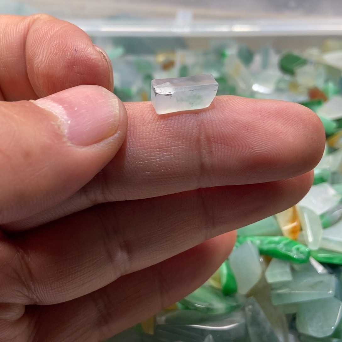 定制翡翠未镶嵌玲