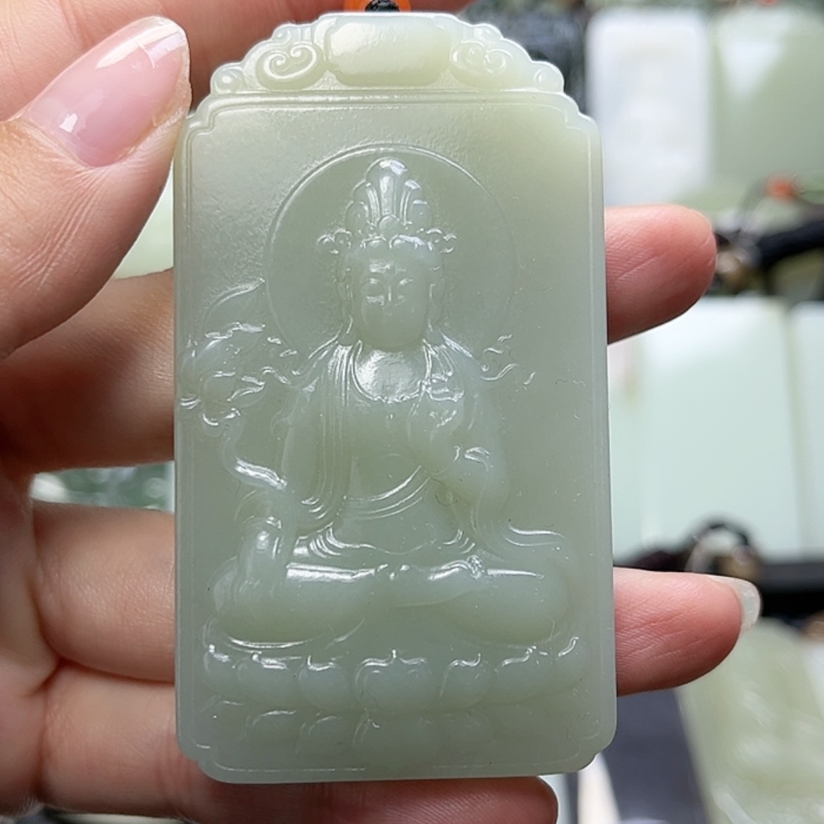 【闪购商品】颈饰未镶嵌和田玉